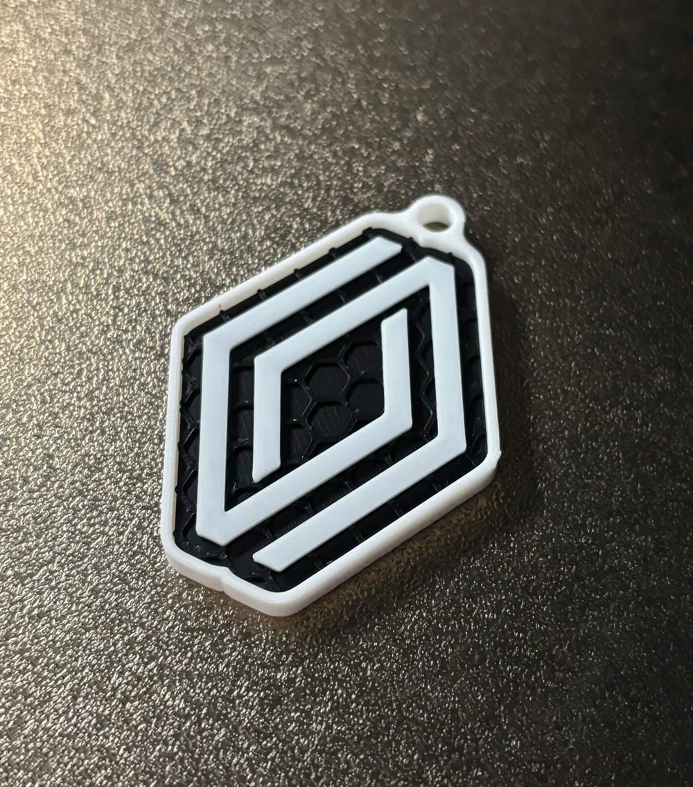 Premium Renault Keychain – Honeycomb Pattern Edition