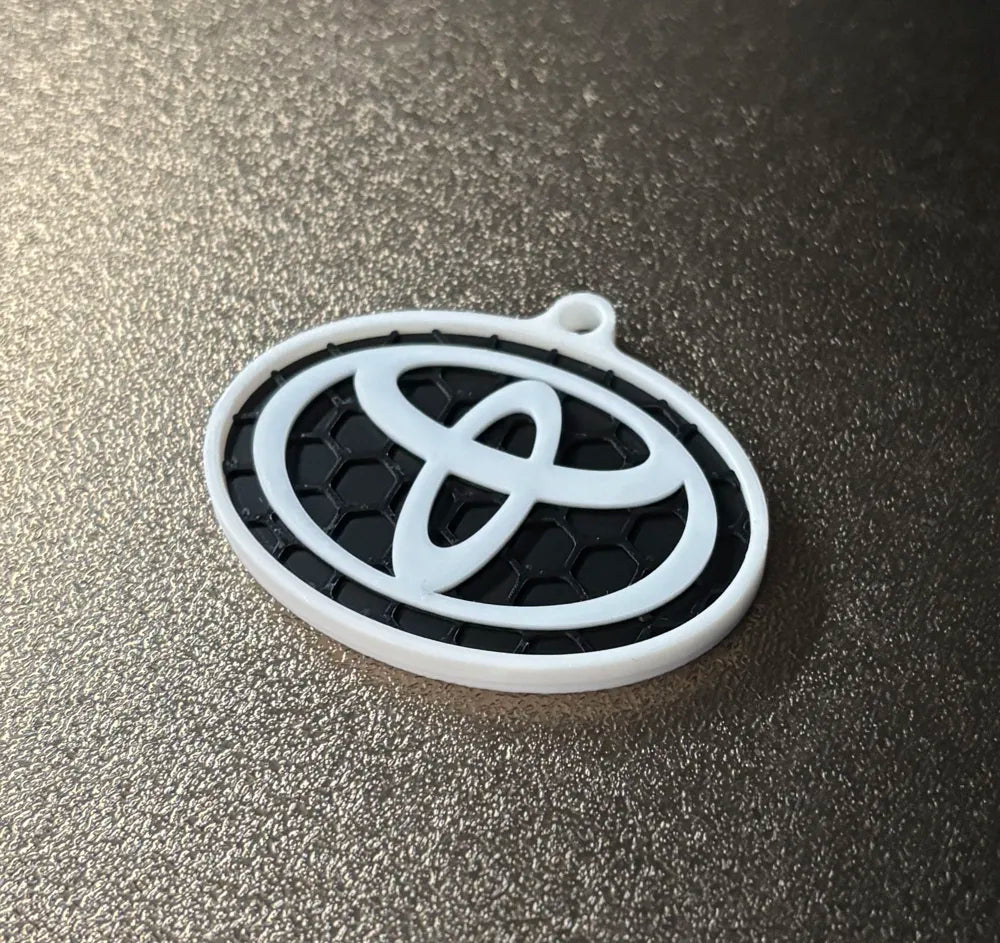 Premium Toyota Keychain – Honeycomb Pattern Edition